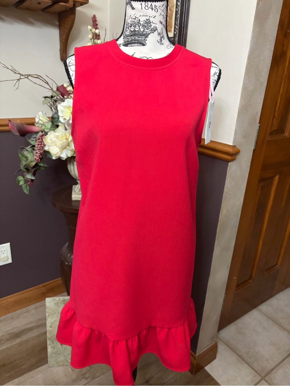 NWT Vineyard Vines Sleeveless Red Ruffle-Hem Party Dress